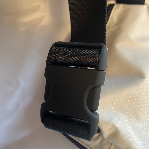 Lululemon Everywhere Offwhite White Nylon Black Belt Fanny Pack Bag Purse - Picture 7 of 12